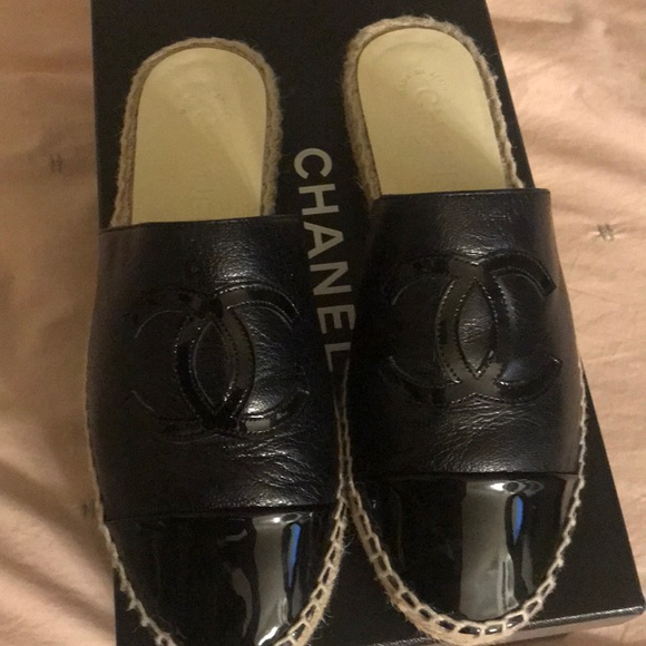 Chanel Black Espadrilles slides - Picture 8 of 12